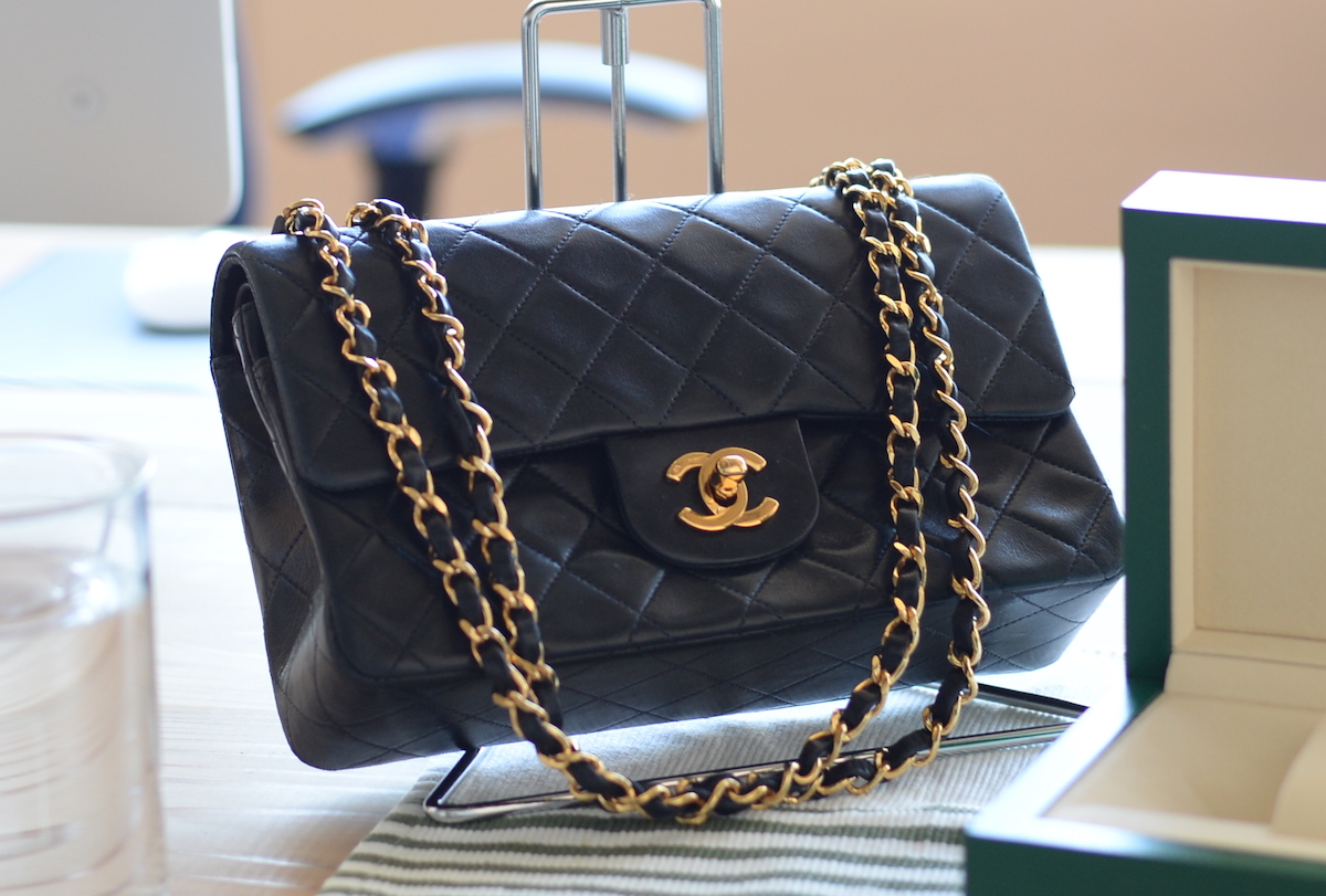今一番リセールが熱いブランドはシャネル！ヴィンテージ品が買取店で  